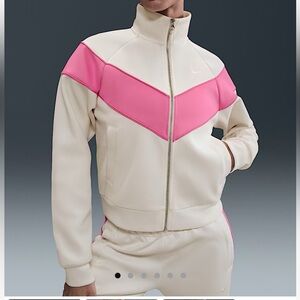 Nike Sportswear Women Track Jacket Sail Pink Chevron Full Zip FB8284-133 Mens M
